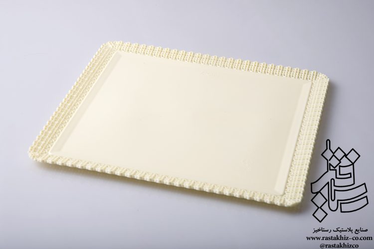 بشقاب مربع رنگی