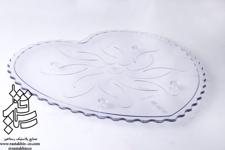 صفحه کیک قلبی کریستال در پنج طبقه